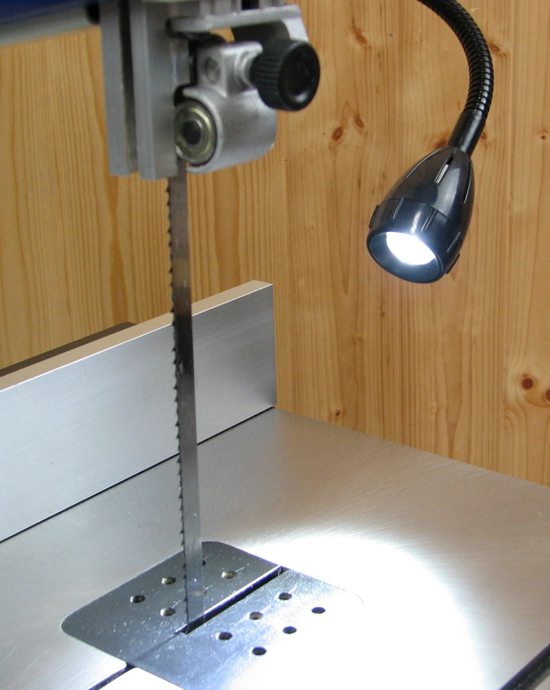 Charnwood B350P 14″ Premium Bandsaw | Poolewood 9 Charnwood B350P 14″ Premium Bandsaw | Poolewood - Image 7