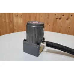 Charnwood C400RA 4hp Cyclone Extractor | Poolewood -Home Tools Store C400RA Autoclean motor